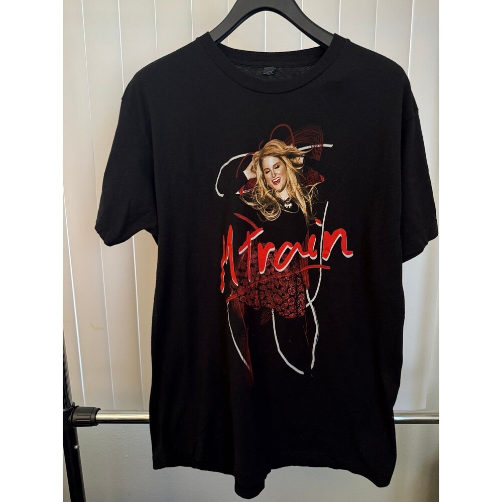 Adult Meghan Trainor  "MTrain"  2015 Concert Tour Shirt Size X-large